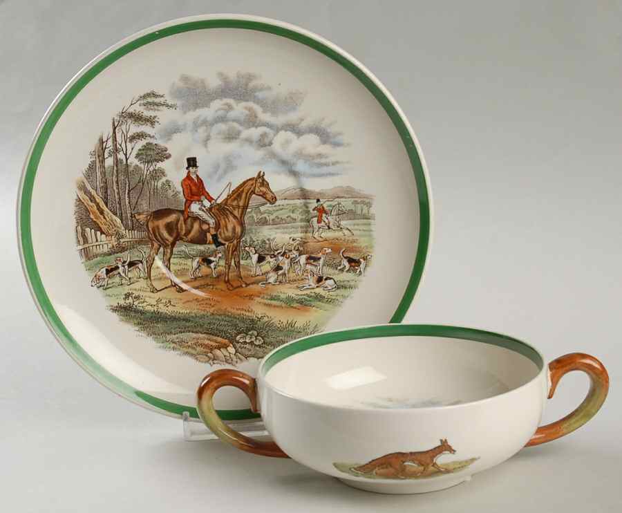 Herring Hunt, The Hunt (Green, Scalloped) Flat Cream Soup Bowl & Saucer Set by Spode-1