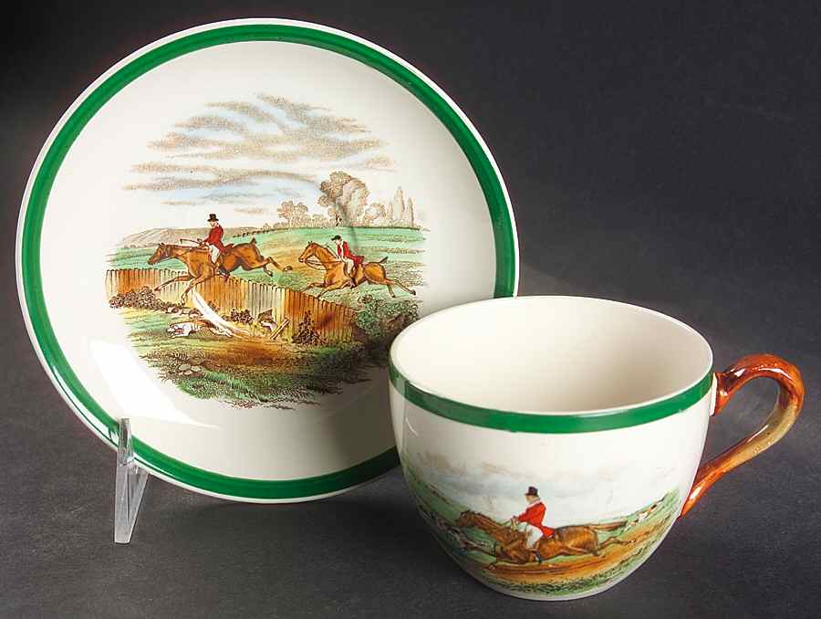 Herring Hunt, The Hunt (Green, Scalloped) Flat Cup & Saucer Set by Spode-1