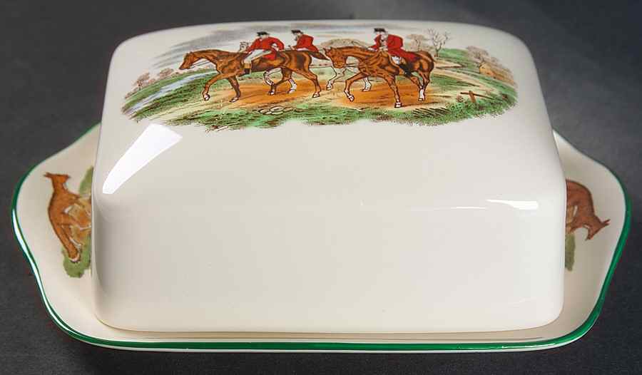 Herring Hunt, The Hunt (Green, Scalloped) Square Covered Butter by Spode-1