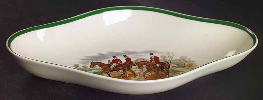 Herring Hunt, The Hunt (Green, Scalloped) Pickle Dish by Spode-1