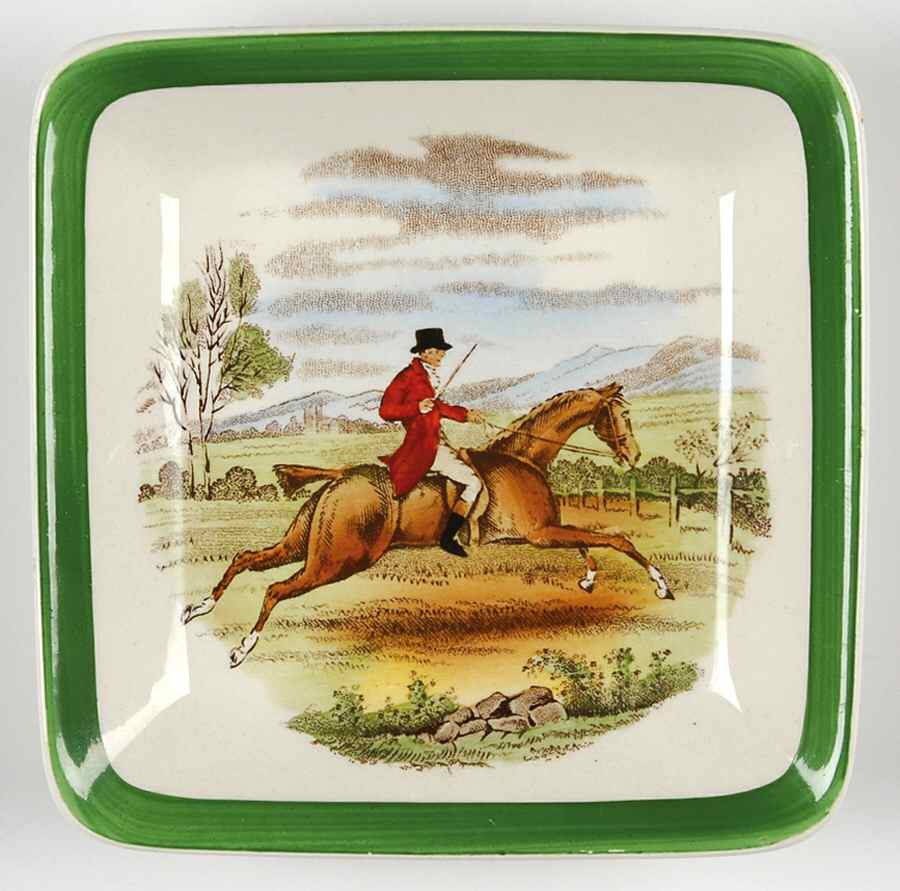 Herring Hunt, The Hunt (Green, Scalloped) Sauce Dip by Spode-1