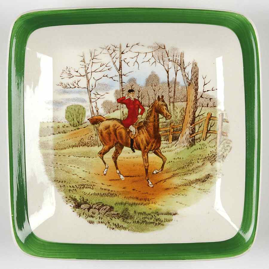 Herring Hunt, The Hunt (Green, Scalloped) Sauce Dip by Spode-1