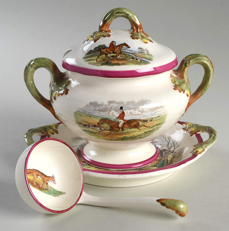 Herring Hunt The Hunt Red Sauce Boat & Lid & Underplate & Ladle by Spode-1