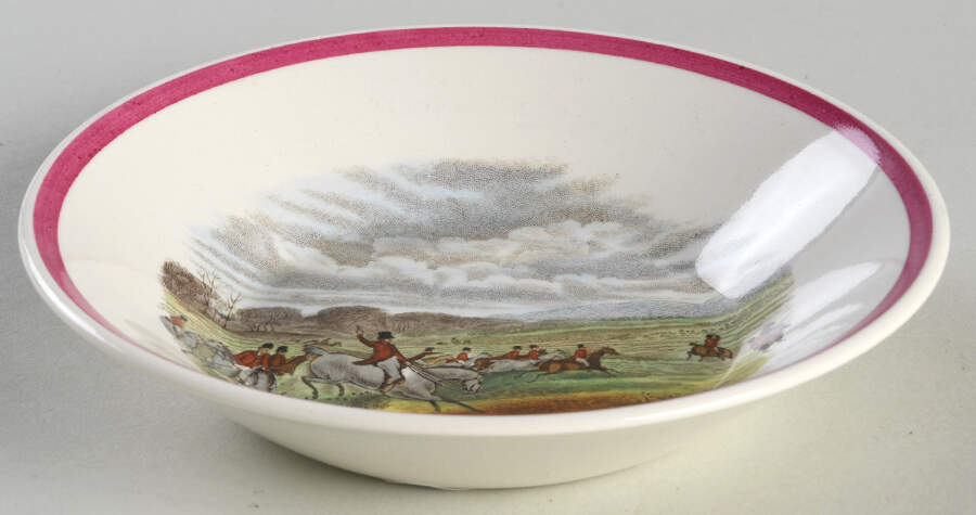 Herring Hunt The Hunt Red Fruit/Dessert (Sauce) Bowl by Spode-1