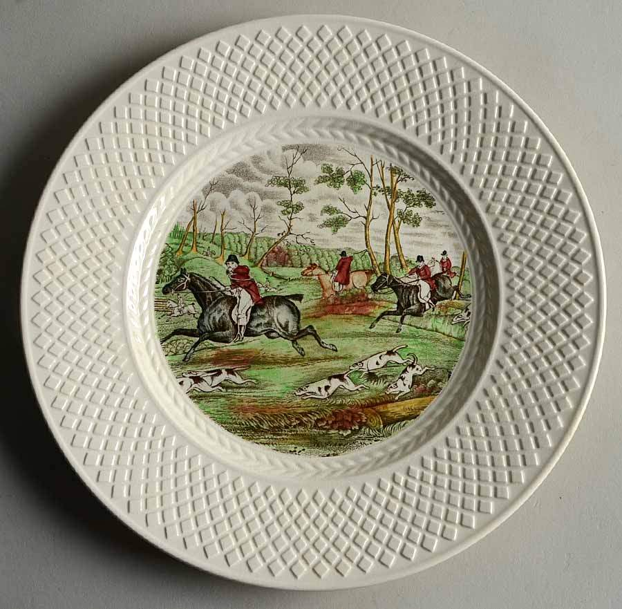 Herring Hunt (Mansard Shape) Luncheon Plate by Spode-1