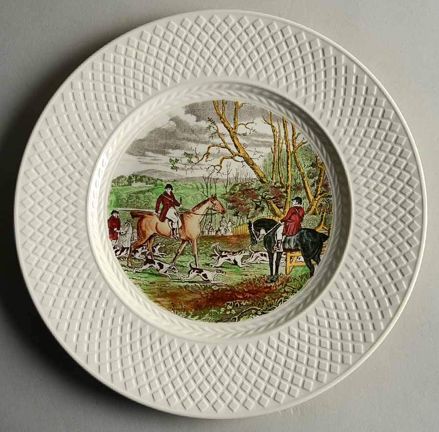 Herring Hunt (Mansard Shape) Dinner Plate by Spode-1