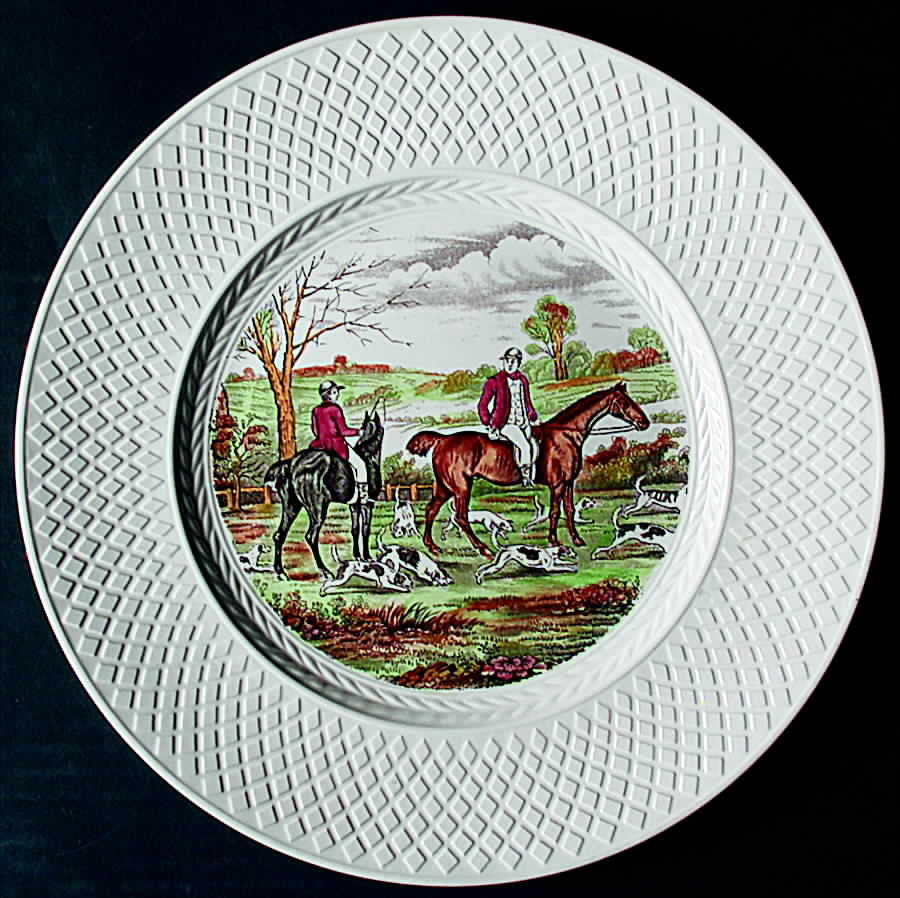 Herring Hunt (Mansard Shape) Dinner Plate by Spode-1