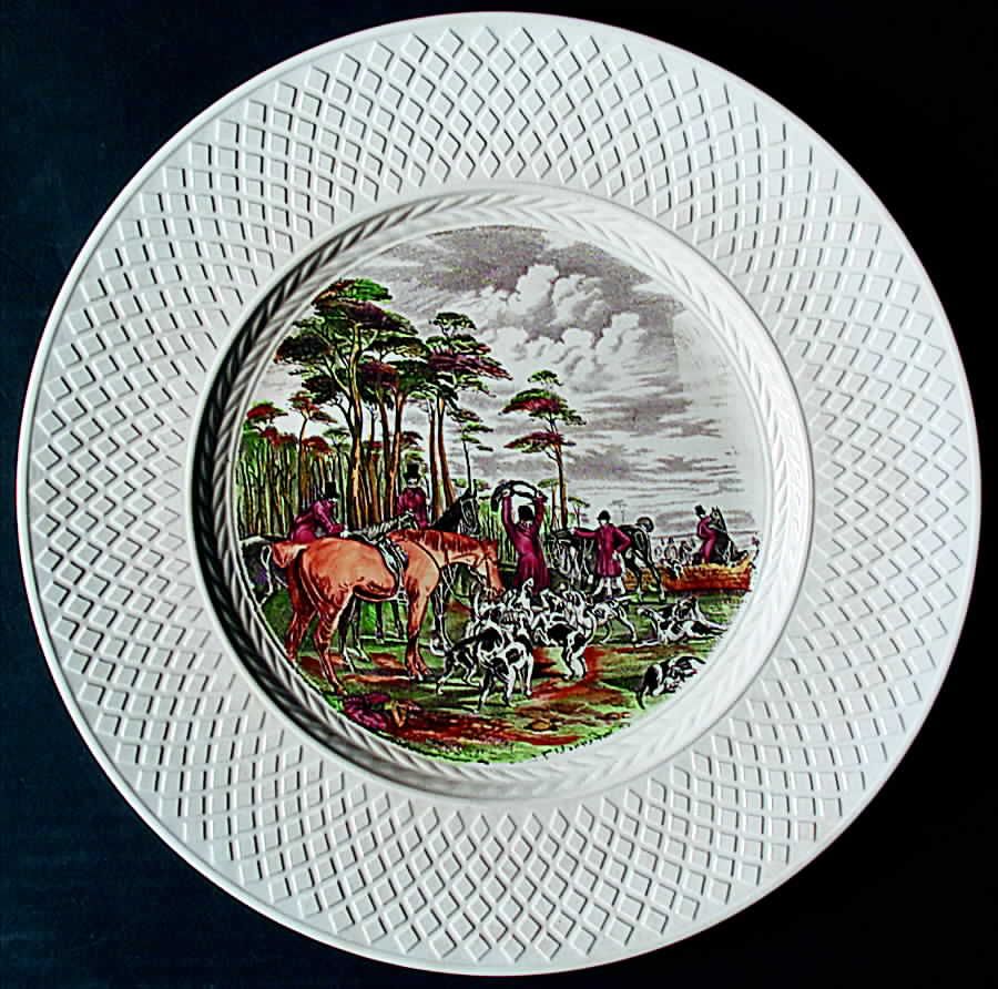 Herring Hunt (Mansard Shape) Dinner Plate by Spode-1