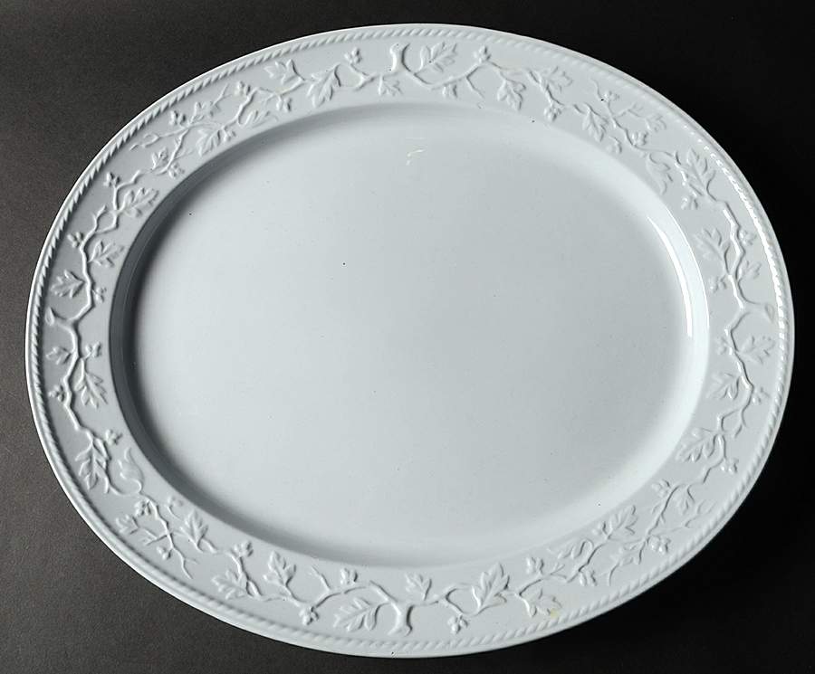 Henry Iv 16" Oval Serving Platter by Spode-1
