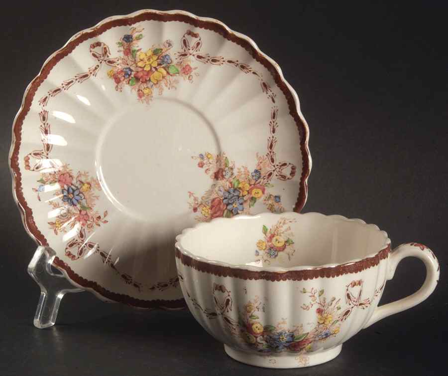 Husk Footed Cup & Saucer Set by Spode-1