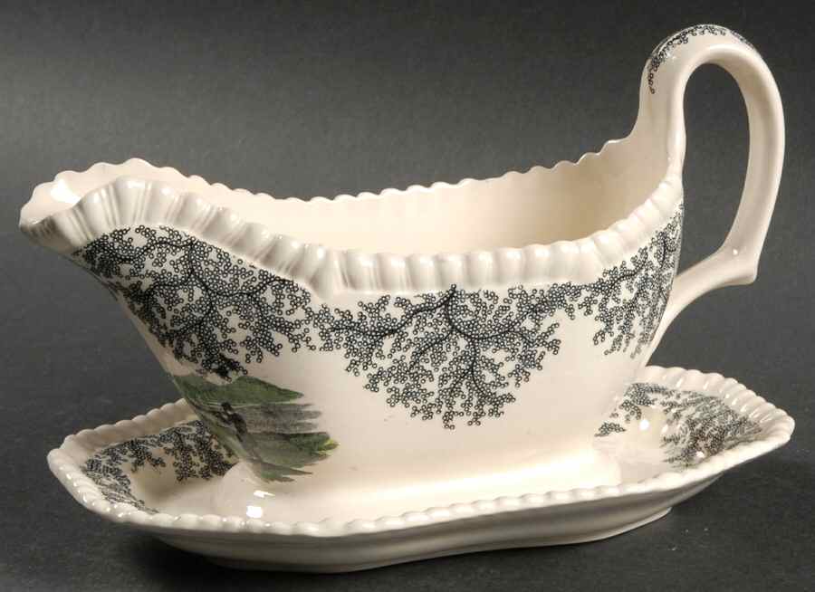 Hunting Scenes Gravy Boat with Attached Underplate by Spode-1