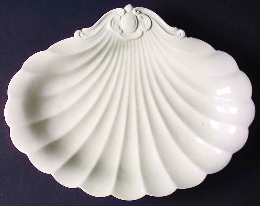 Imperial Fancies Large Shell Shaped Dish by Spode-1