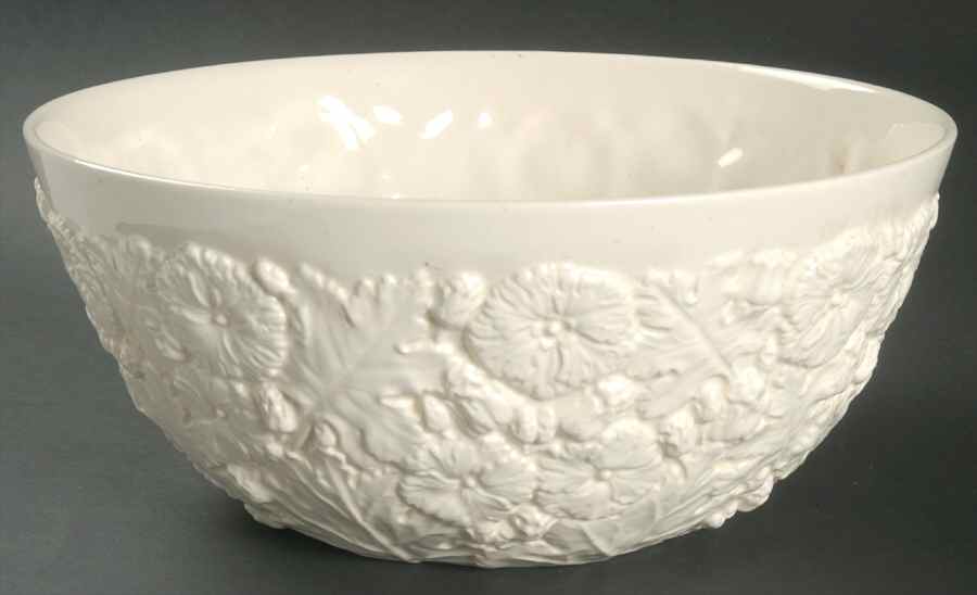 Imperial Fancies 9" Salad Serving Bowl by Spode-1
