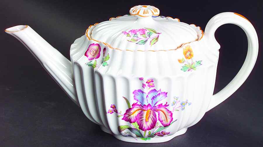 Iris Teapot & Lid by Spode-1