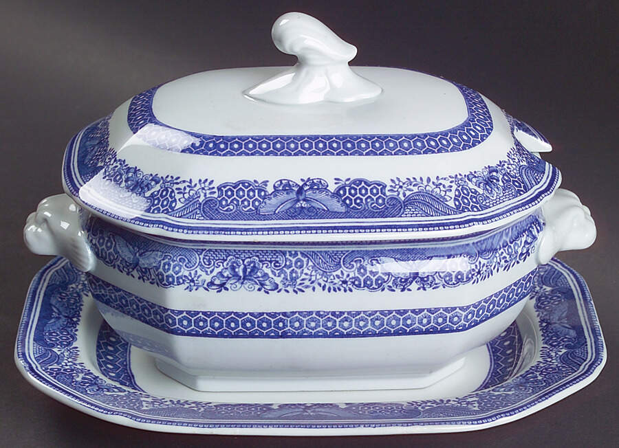 Jamestown Blue Sauce Boat & Lid with Underplate by Spode-1