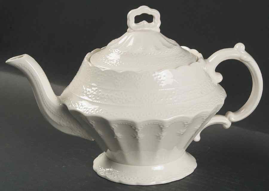 Jewel Teapot & Lid by Spode-1