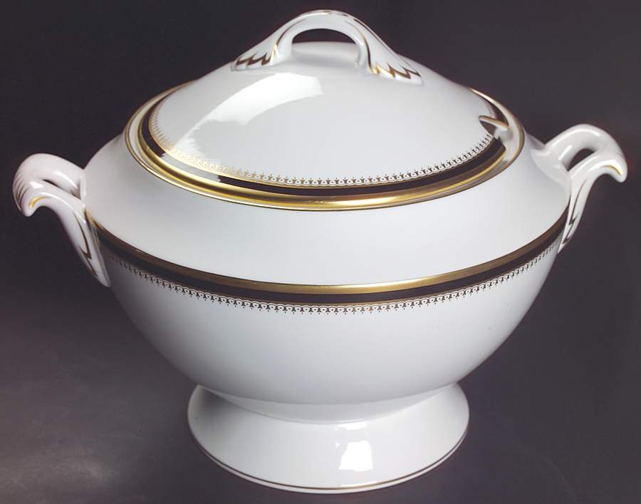 Knightsbridge Black Tureen &  Lid by Spode-1