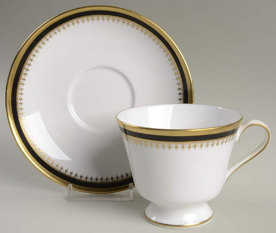 Knightsbridge Black Footed Cup & Saucer Set by Spode-1