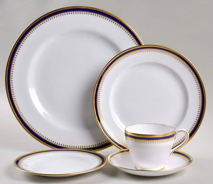 Knightsbridge Cobalt Blue 5 Piece Place Setting by Spode-1