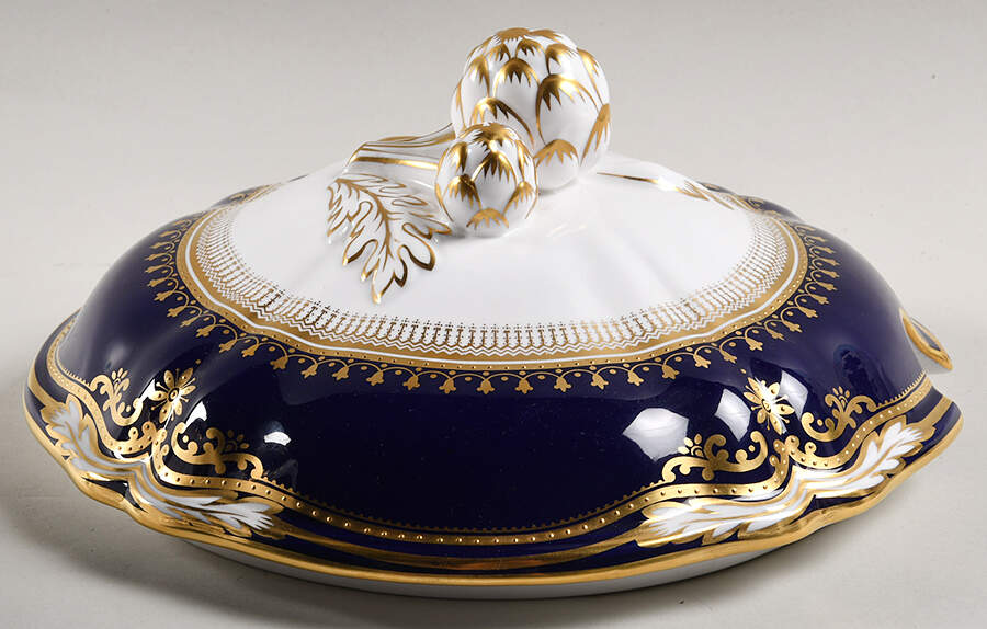 Lancaster Cobalt (White Body) Lid for Tureen by Spode-1