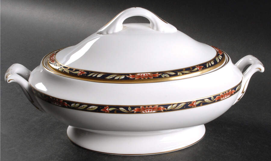 Lauriston Oval Covered Vegetable by Spode-1