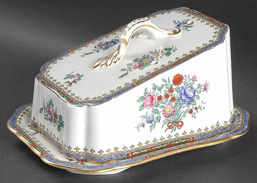 Lowestoft Flowers (Bone) Cheese Dish with Lid (Wedge) by Spode-1