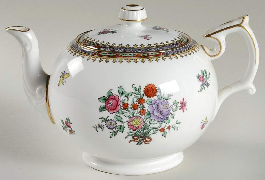 Lowestoft Flowers (Bone) Mini Teapot & Lid by Spode-1