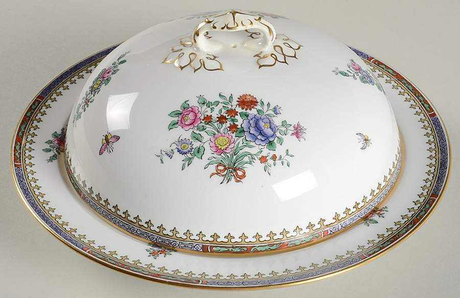 Lowestoft Flowers (Bone) Muffin Dish & Lid by Spode-1