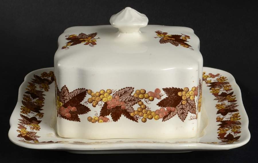 Madeira Square Covered Butter by Spode-1