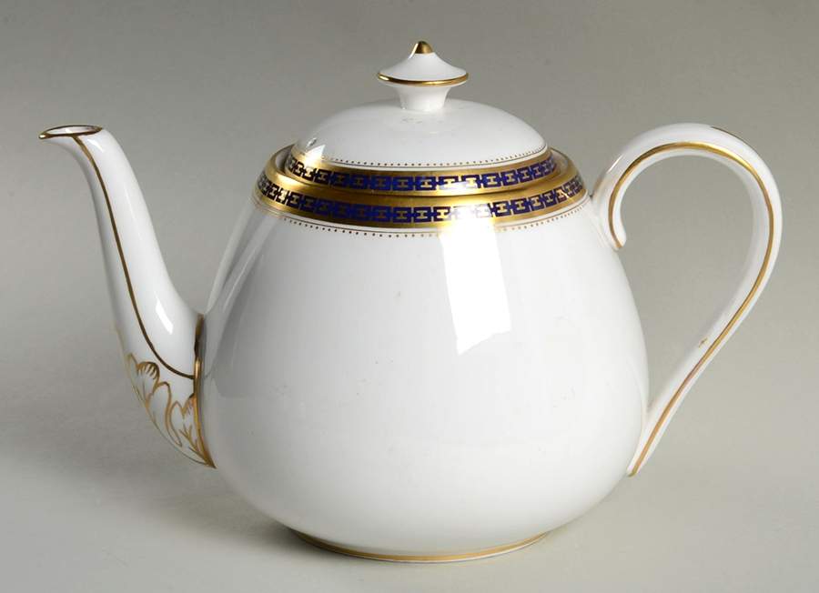 Majestic Teapot & Lid by Spode-1