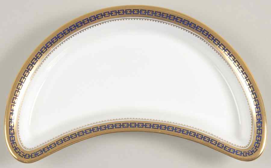 Majestic Crescent Salad Plate by Spode-1