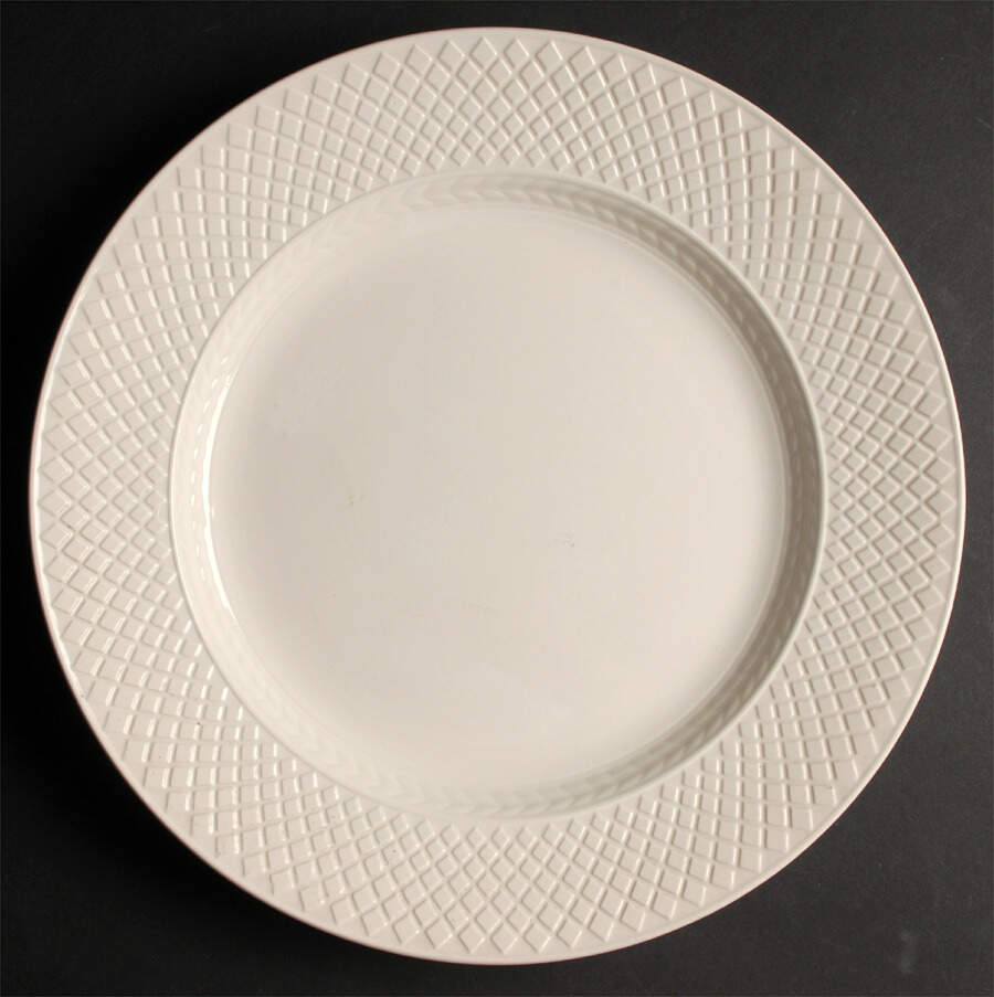 Mansard (Off White, Earthenware) 13" Chop Plate (Round Platter) by Spode-1