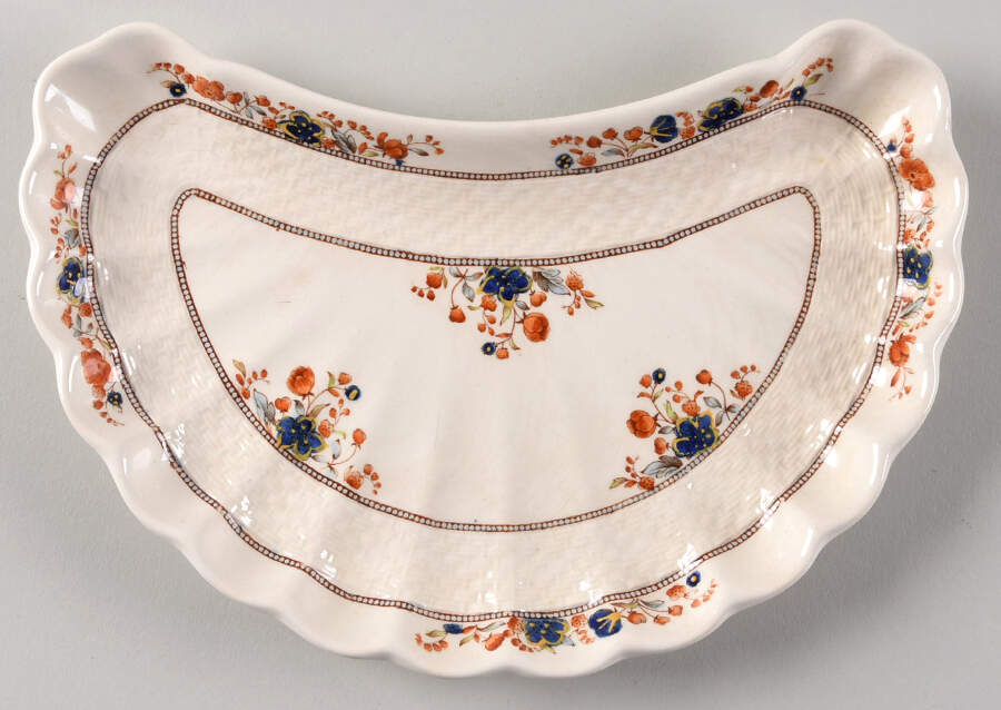 Mandalay Crescent Salad Plate by Spode-1
