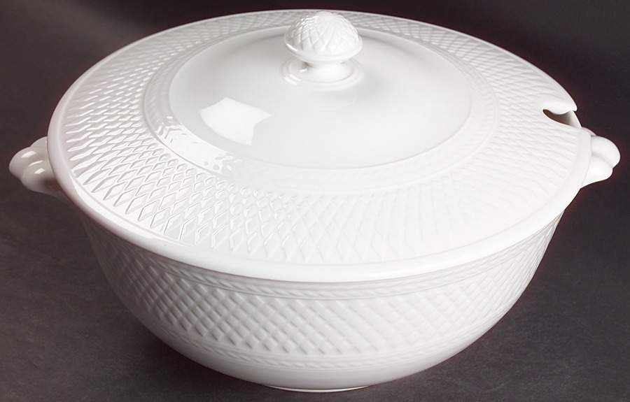 Mansard (Bone) Tureen &  Lid by Spode-1
