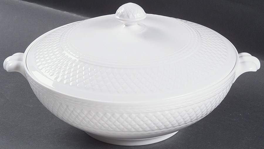 Mansard (Bone) Round Covered Vegetable by Spode-1