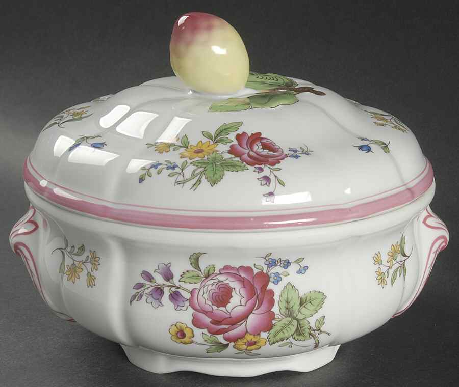 Marlborough Sprays 1.5 Qt Round Covered Casserole by Spode-1