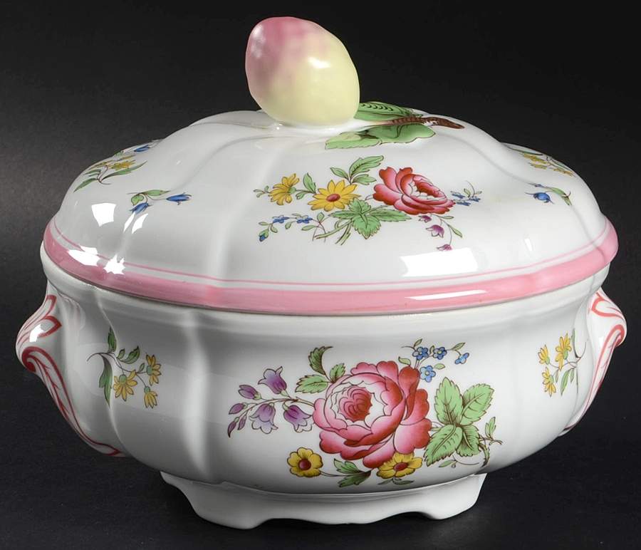 Marlborough Sprays 1 Qt Round Covered Casserole by Spode-1