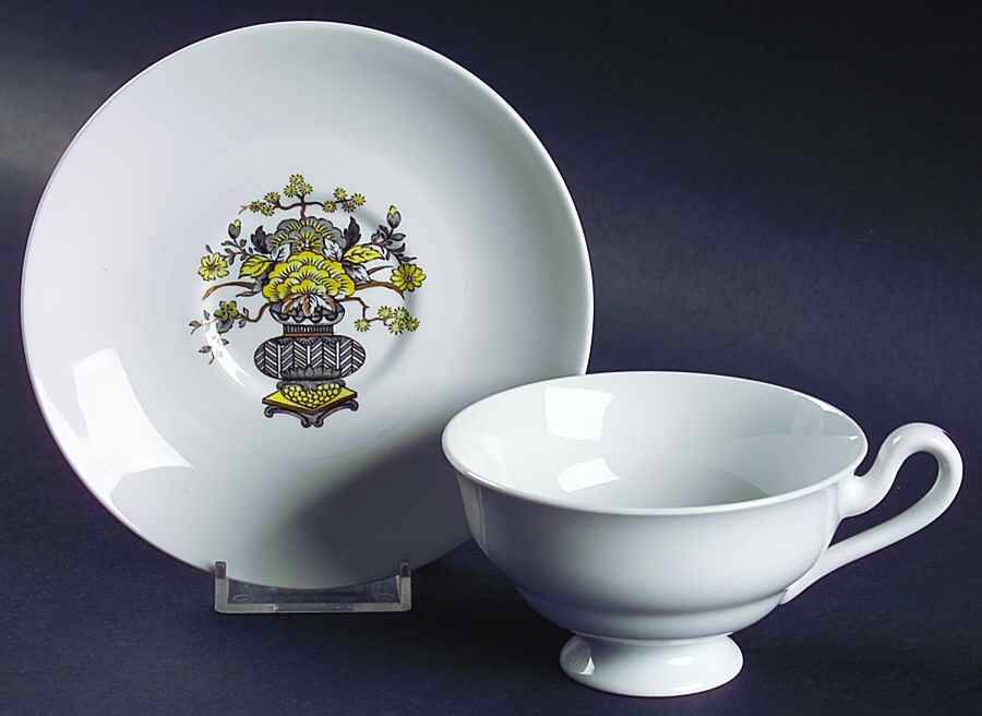 Ming (Smooth, No Trim) Footed Cup & Saucer Set by Spode-1