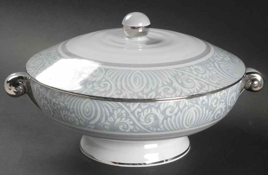 Ming Round Covered Vegetable by Spode-1