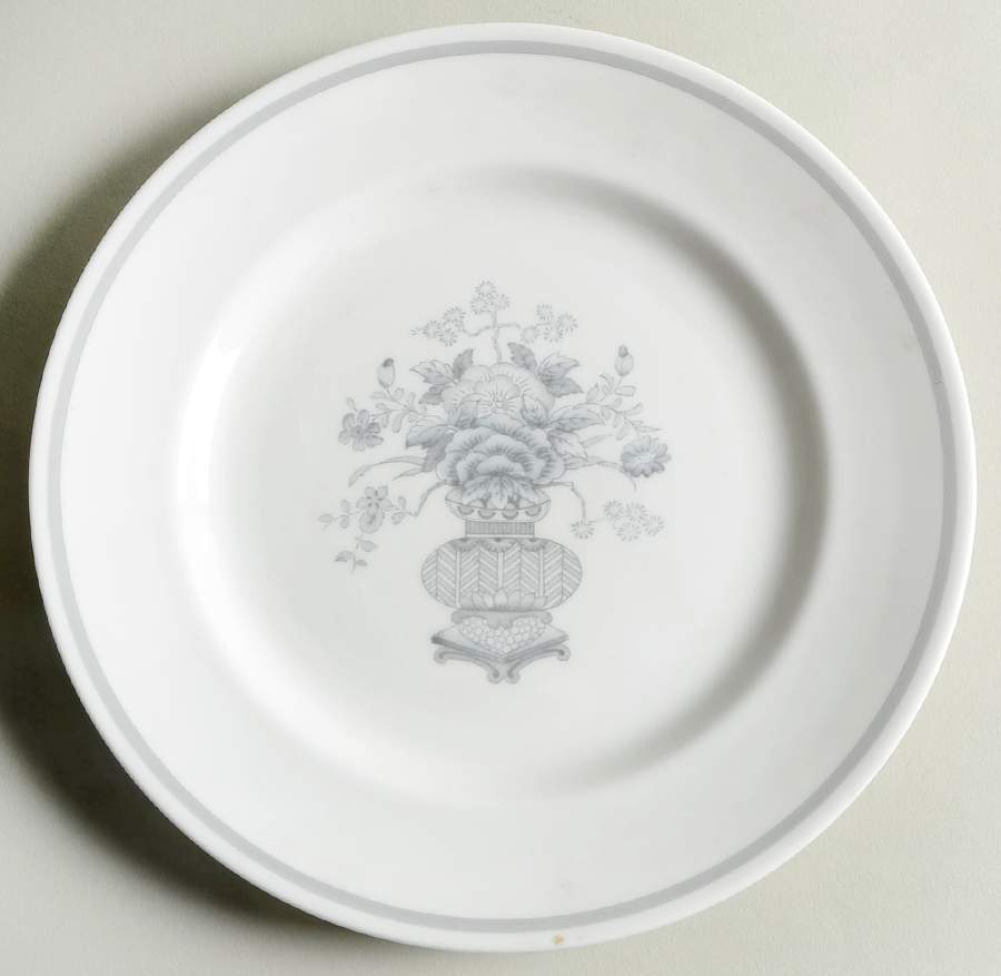 Ming Gray (Smooth, No Trim) Salad Plate by Spode-1