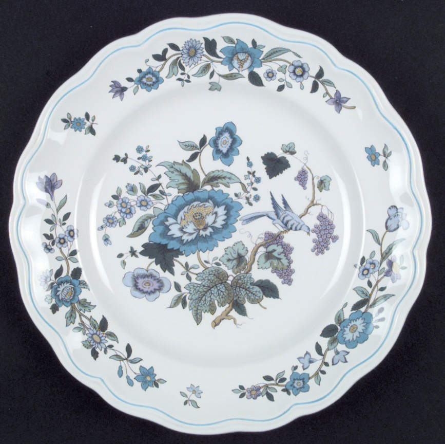 Mulberry Dinner Plate by Spode-1