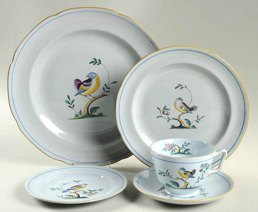 Queen's Bird (Y4973, Blue Gray Body) 40 Piece Estate Set by Spode-1