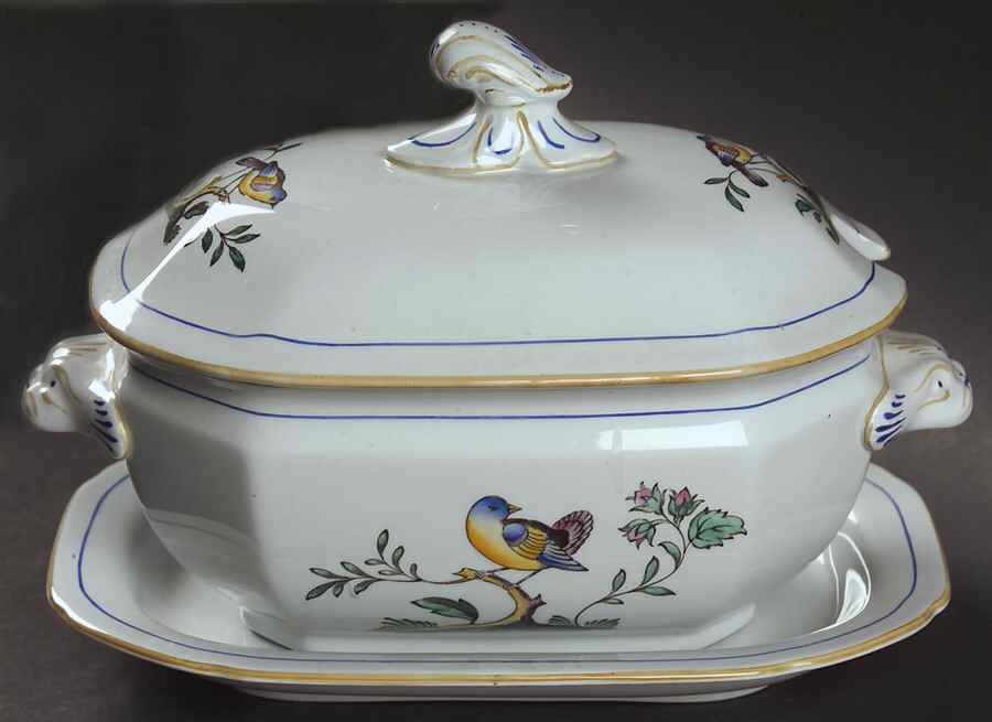 Queen's Bird (Y4973, Blue Gray Body) Sauce Boat & Lid with Underplate by Spode-1