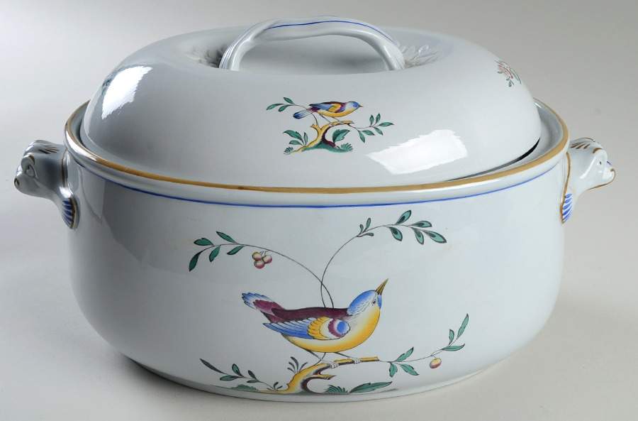 Queen's Bird (Imperial Ware, Cream Body) 4 Qt Oval Covered Casserole by Spode-1