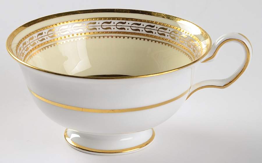 R3716 Footed Cup by Spode-1