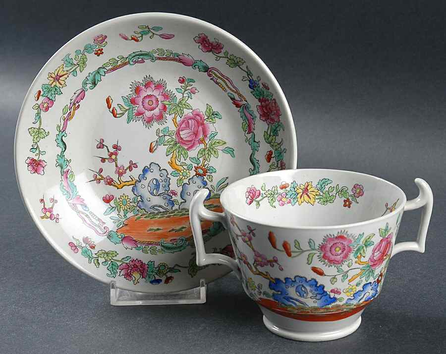 R9289 Footed Bouillon Cup & Saucer by Spode-1