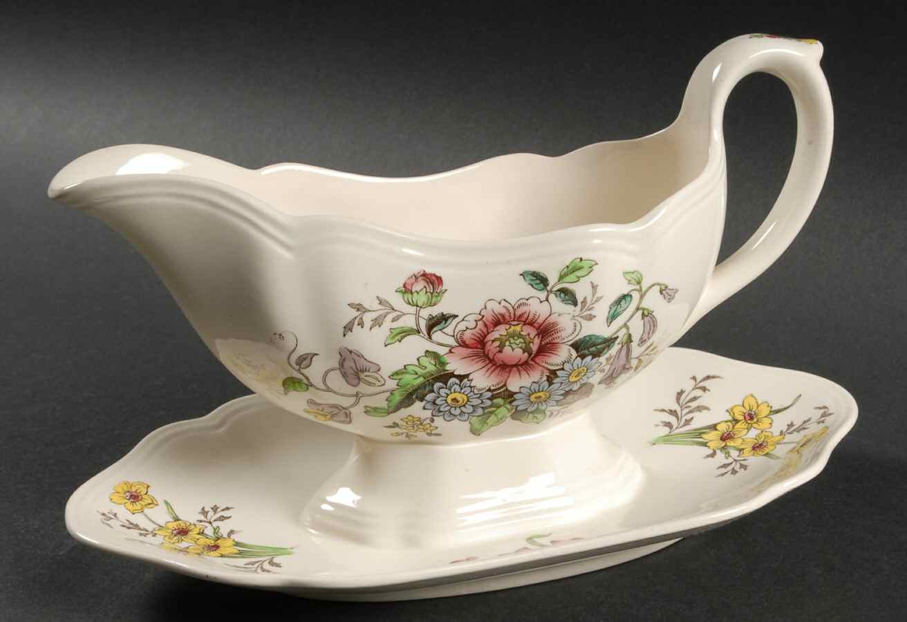 Raeburn Gravy Boat with Attached Underplate by Spode-1