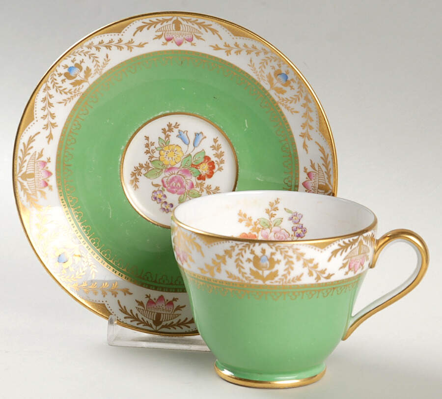 Regent (Y7576) Footed Cup & Saucer Set by Spode-1