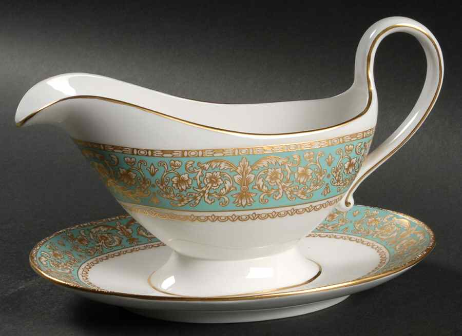 Renaissance Green Gravy Boat with Attached Underplate by Spode-1