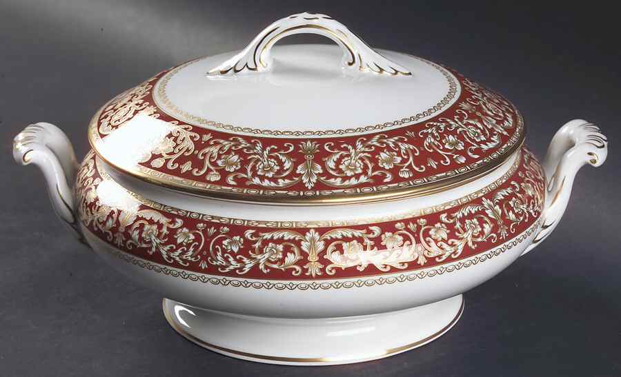 Renaissance Red Round Covered Vegetable by Spode-1